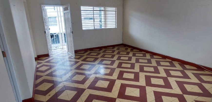 ARRIENDO CASA LOCAL EN LA AMERICA