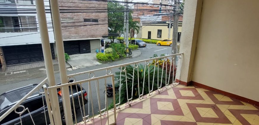 ARRIENDO CASA LOCAL EN LA AMERICA