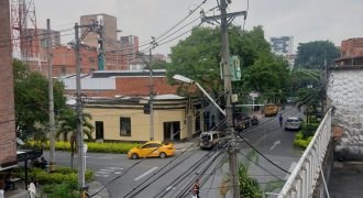 ARRIENDO CASA LOCAL EN LA AMERICA