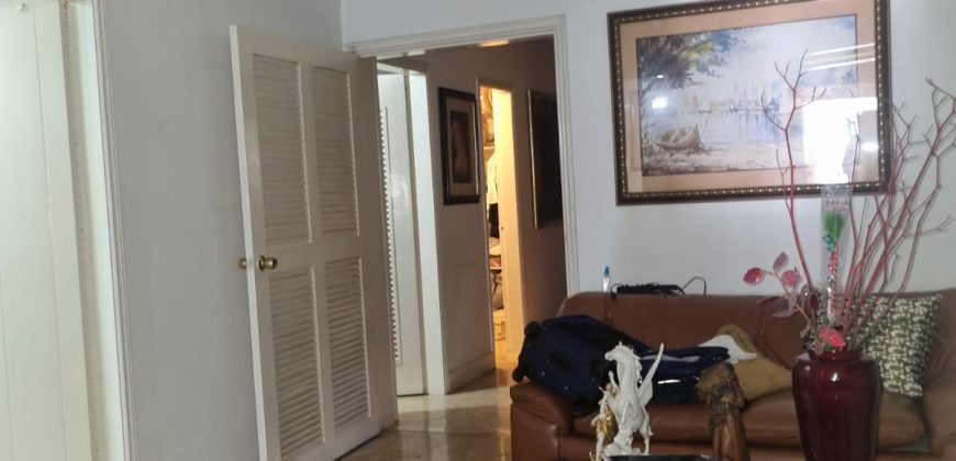 VENDO APARTAMENTO EN EL POBLADO