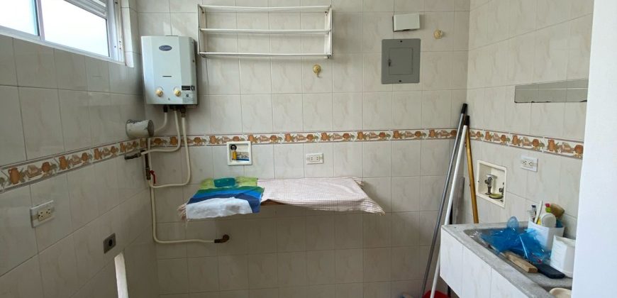 VENDO APARTAMENTO EN LAURELES