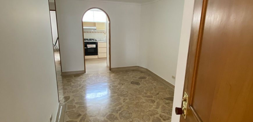 VENDO APARTAMENTO EN LAURELES
