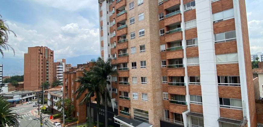 VENDO APARTAMENTO EN LAURELES