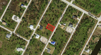 Lote 32 en la Calle Cyclamen en South Gulf Cove, Florida